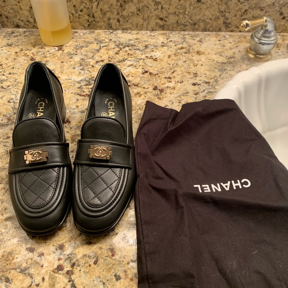 Chanel loafers black size 37 like new